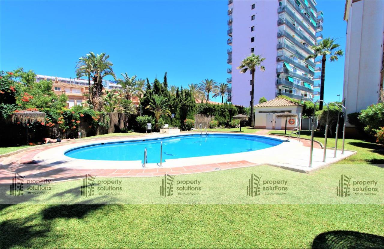 Timón II Apartamentos. A 90 metros de la playa. Piscina y Parking gratis. Benalmádena Exterior foto