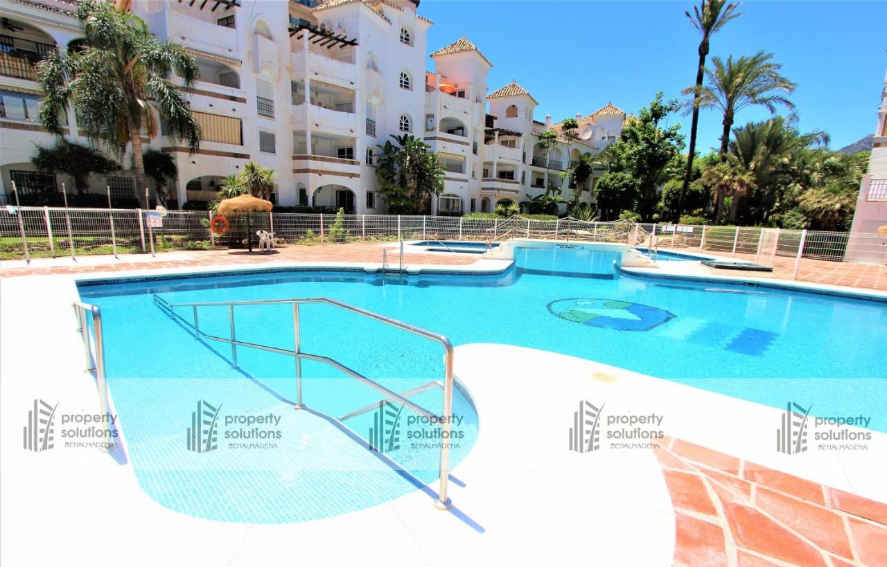 Timón II Apartamentos. A 90 metros de la playa. Piscina y Parking gratis. Benalmádena Exterior foto