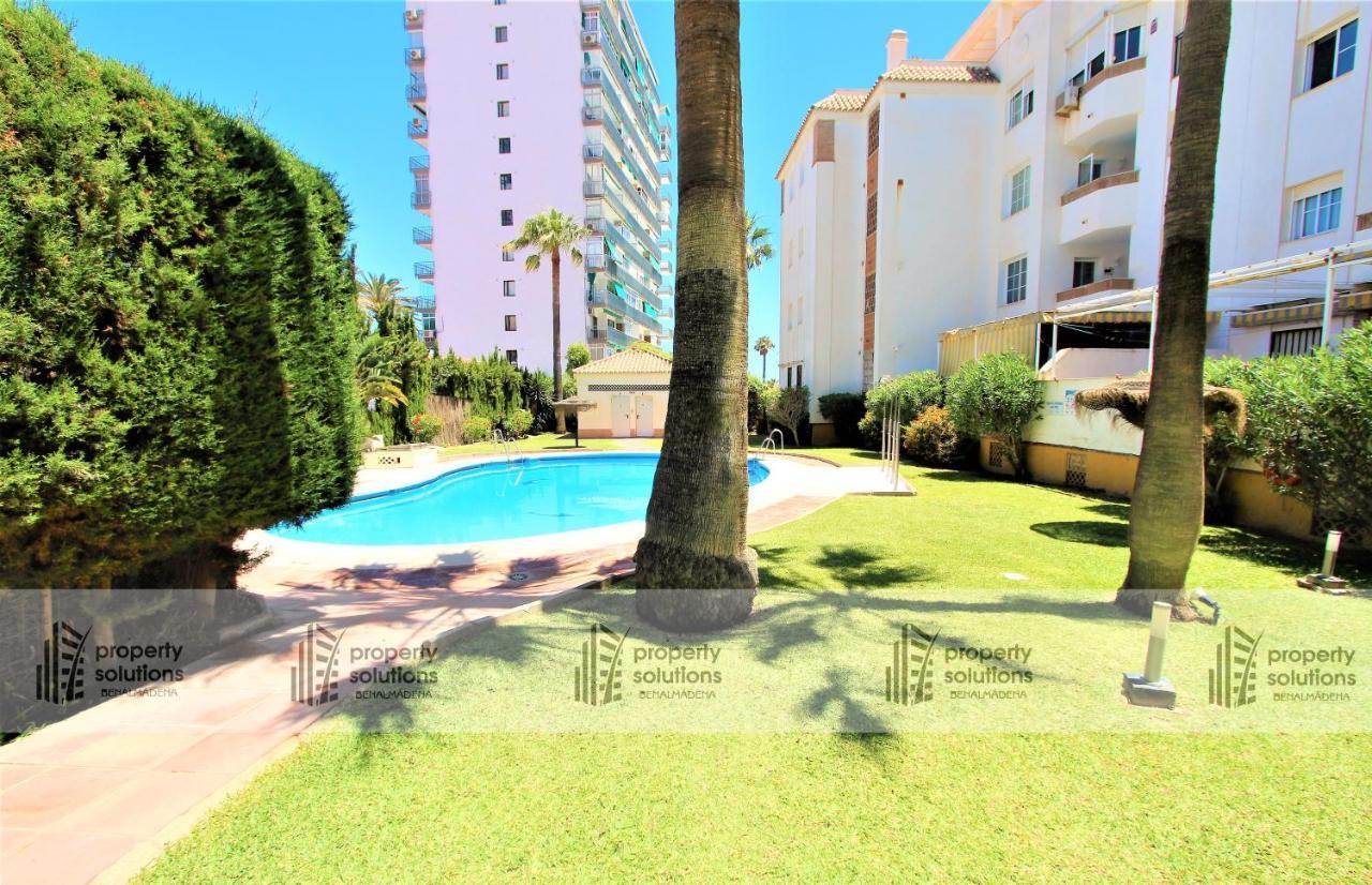 Timón II Apartamentos. A 90 metros de la playa. Piscina y Parking gratis. Benalmádena Exterior foto