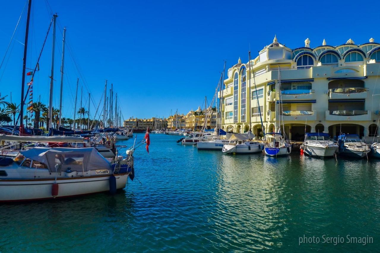 Timón II Apartamentos. A 90 metros de la playa. Piscina y Parking gratis. Benalmádena Exterior foto