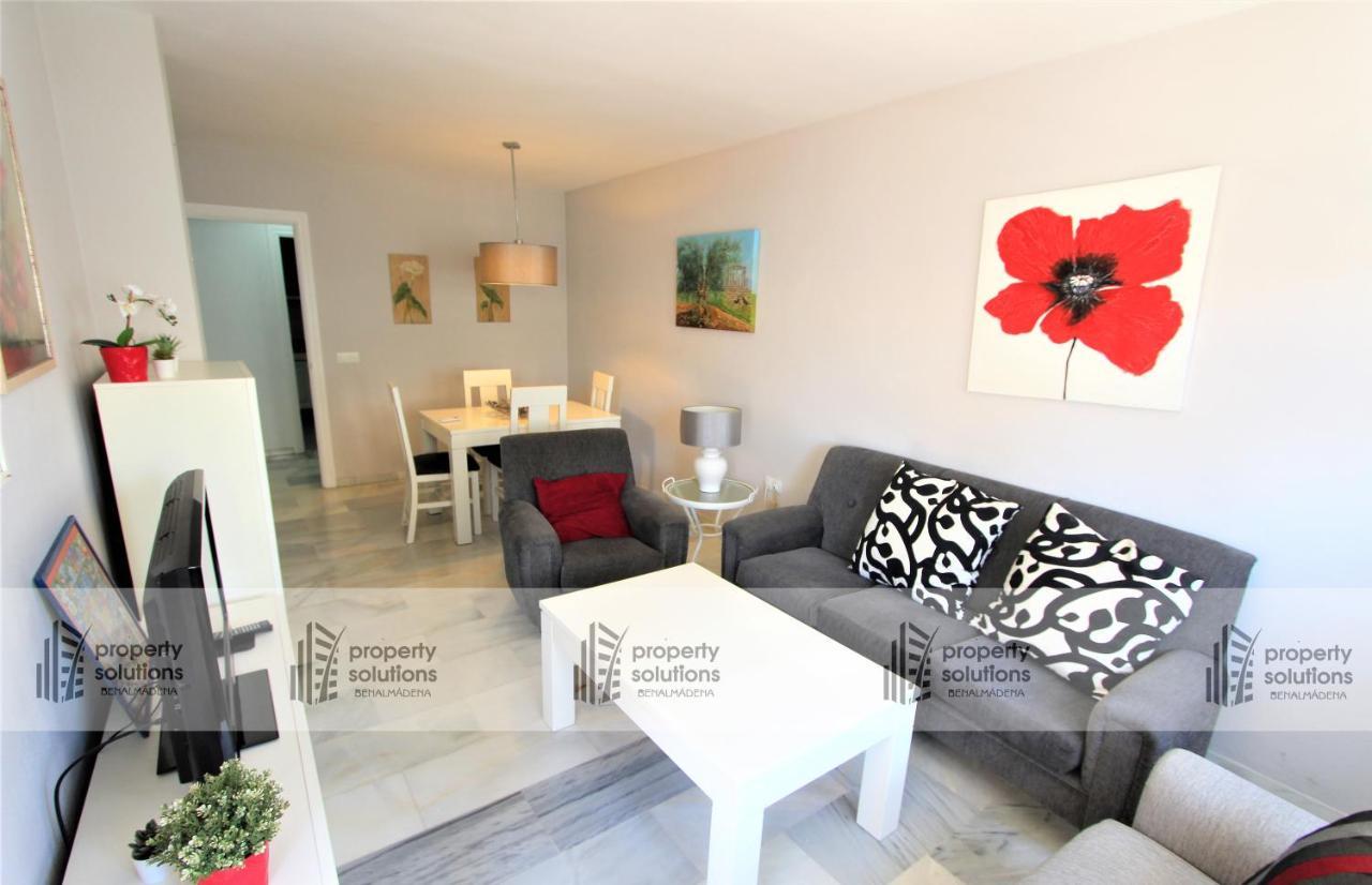 Timón II Apartamentos. A 90 metros de la playa. Piscina y Parking gratis. Benalmádena Exterior foto