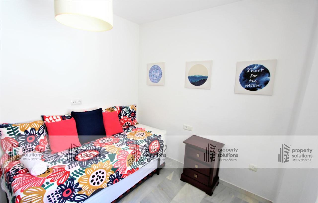 Timón II Apartamentos. A 90 metros de la playa. Piscina y Parking gratis. Benalmádena Exterior foto