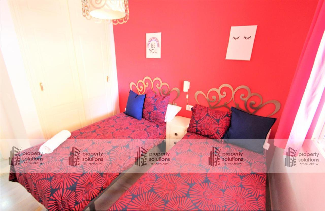 Timón II Apartamentos. A 90 metros de la playa. Piscina y Parking gratis. Benalmádena Exterior foto