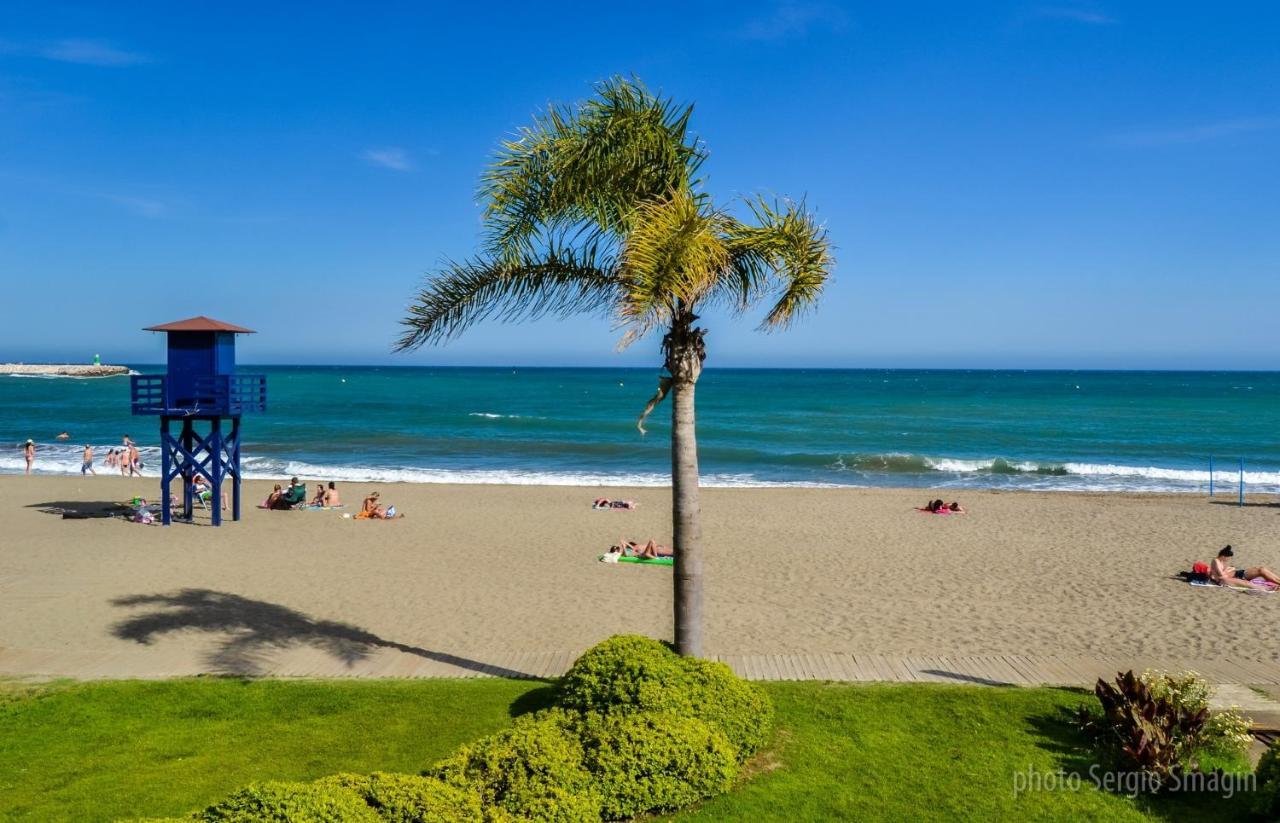 Timón II Apartamentos. A 90 metros de la playa. Piscina y Parking gratis. Benalmádena Exterior foto